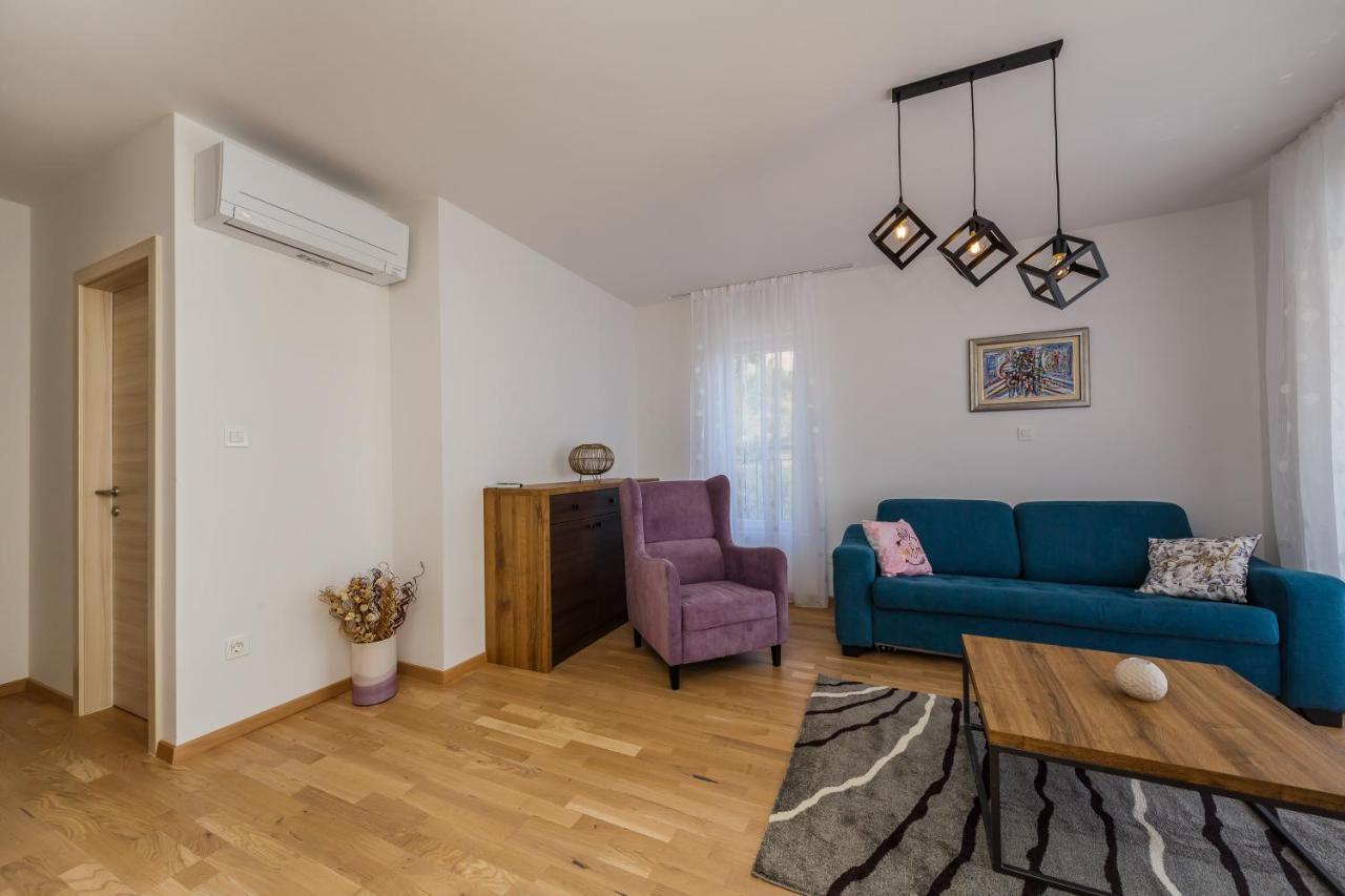 Gujinovic Apartman Tučepi Kültér fotó